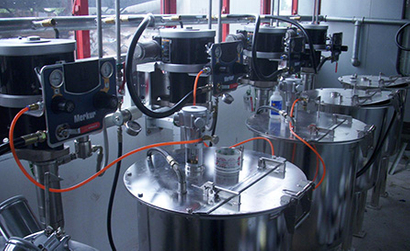 Spraying equipment